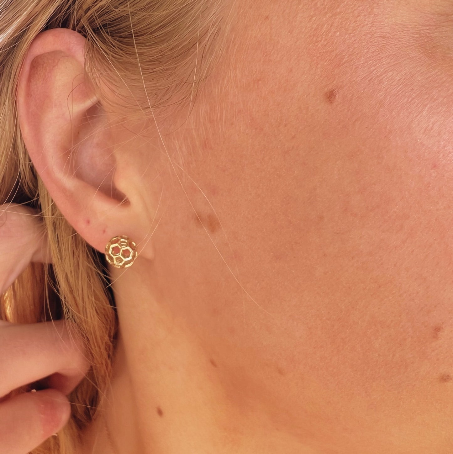 Sphere Studs